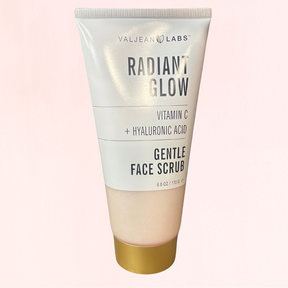 Face Scrub Radiant Glow With Vitamin C + Hyaluronic Acid